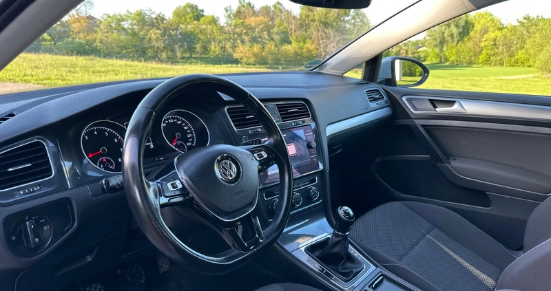 Volkswagen Golf cena 37900 przebieg: 199000, rok produkcji 2017 z Kraśnik małe 379